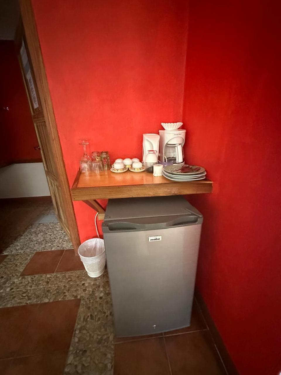 Hotel Don Quichotte Tortuguero Extérieur photo